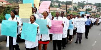 Pharmacists, Doctors, Nurses, Kick against FG’s Scrapping of Interns Salary